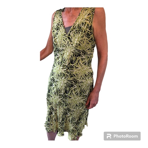 Nicole Miller Knee Length Dress - Picture 2 of 10